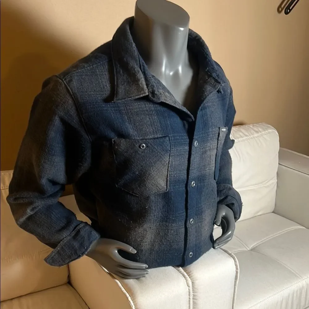 Columbia Men’s Navy Button Down Shirt Jacket Size XL